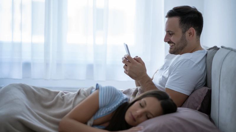 Things Women Do When They Cheat on Their Partner